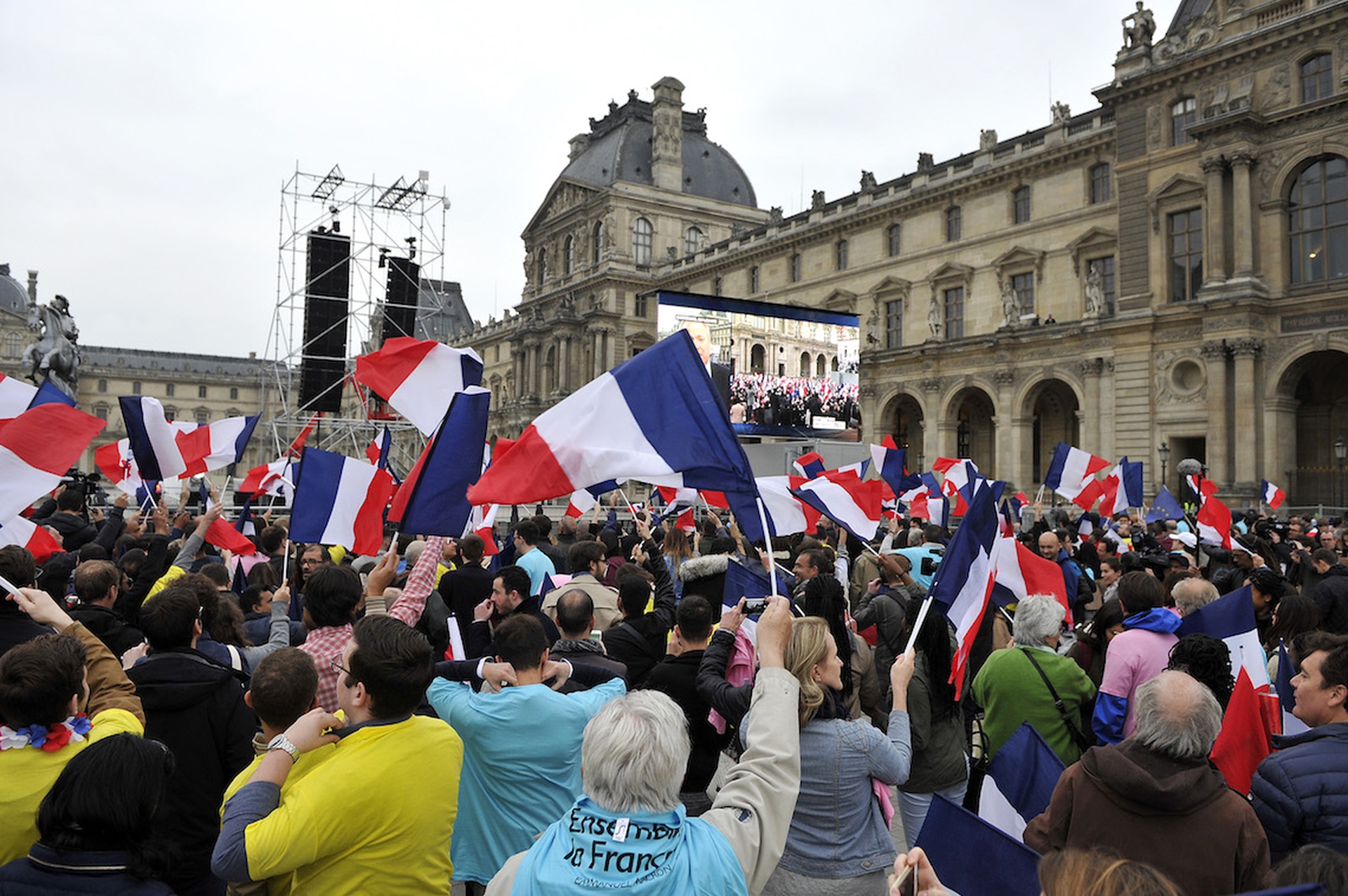 Macron festa elezioni-680091304