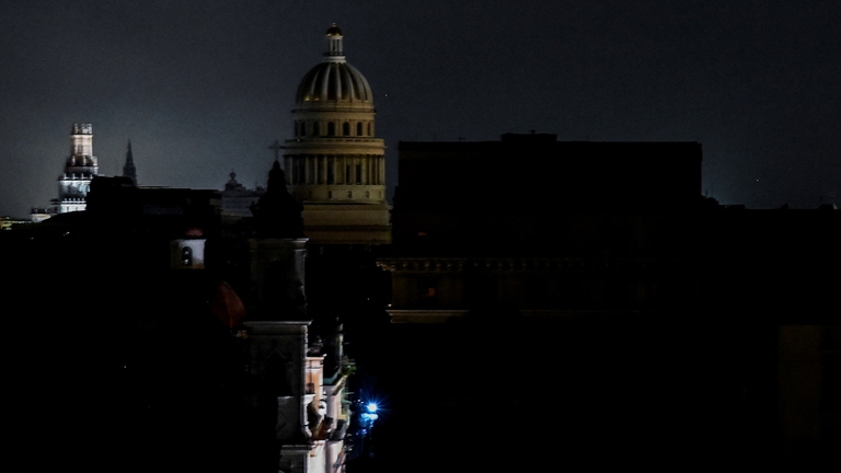 L'uragano Ian ha provocato un black-out generalizzato a Cuba