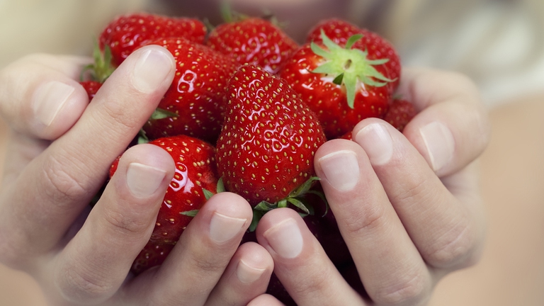 cibi afrodisiaci fragole seduzione