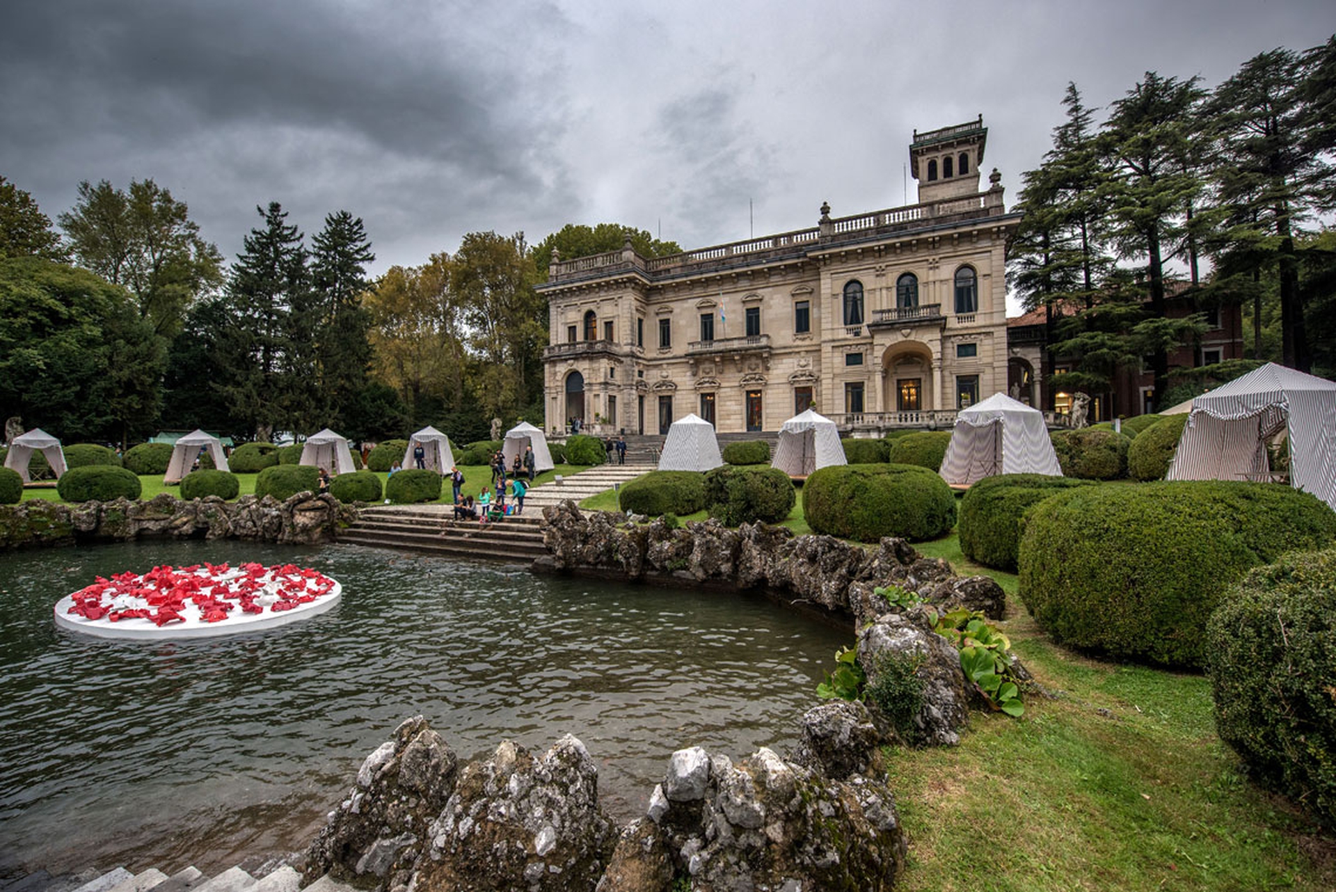 Contaminazione tra flora, arte e design ad Orticolario