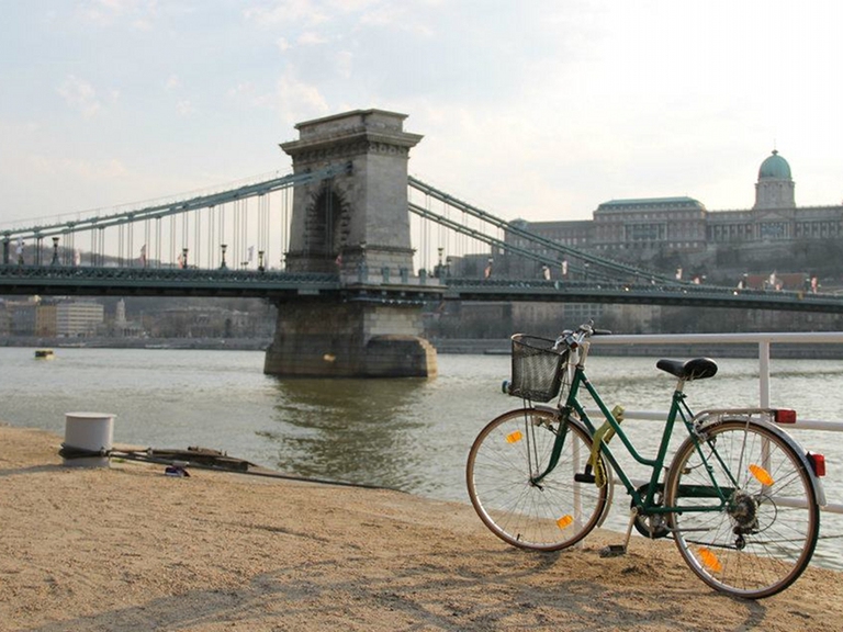 Tra le città da visitare con i bambini, Budapest offre anche le terme