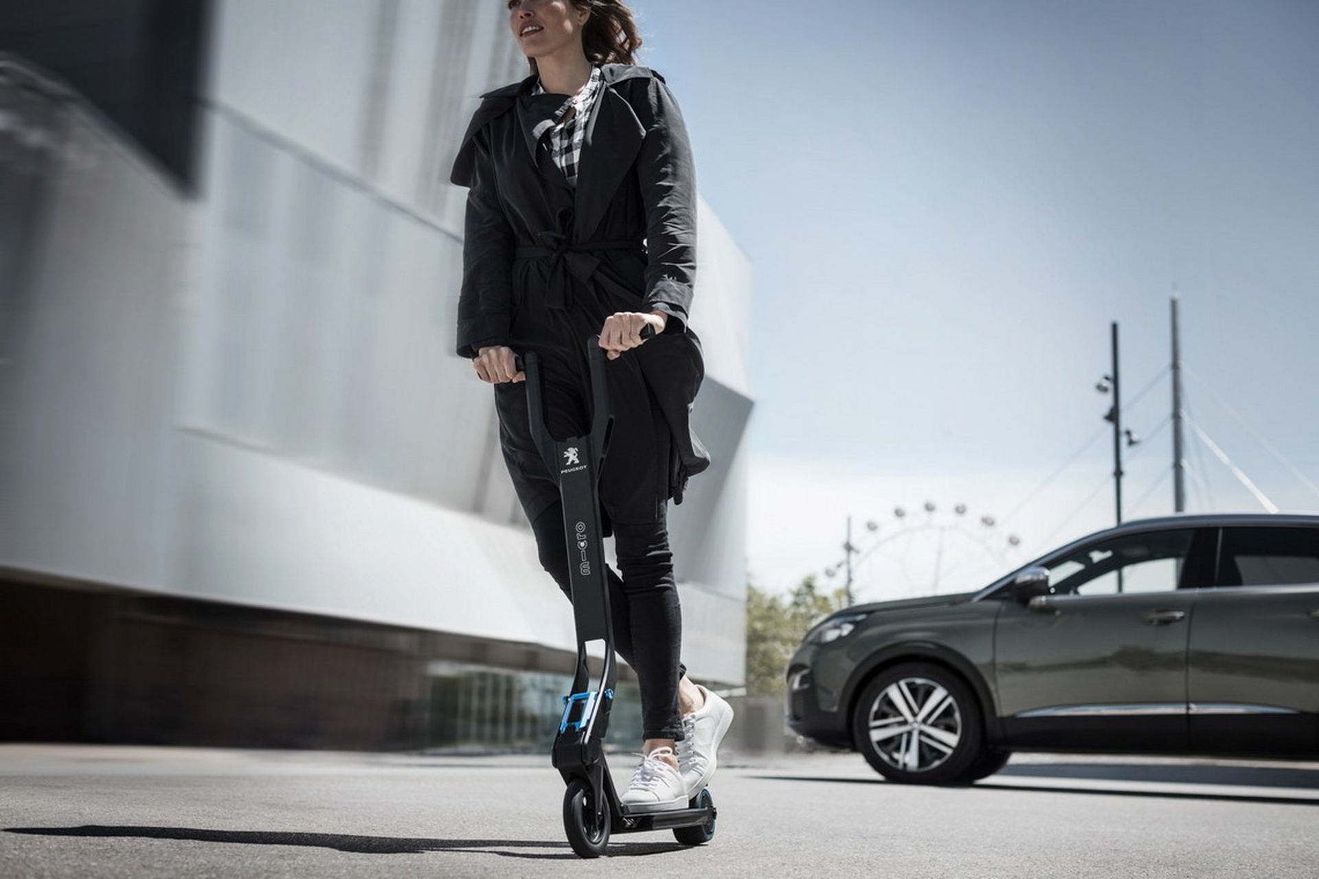 Nasce Peugeot eF01, la e-bike pieghevole per percorrere l’ultimo miglio