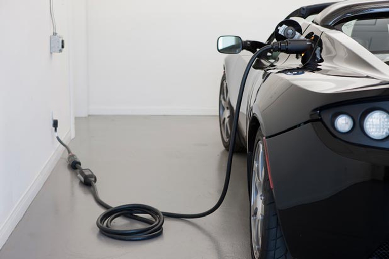 la-california-pensa-a-un-futuro-di-auto-elettriche2