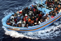 Tunisia, nave militare sperona barcone di migranti. Diverse vittime