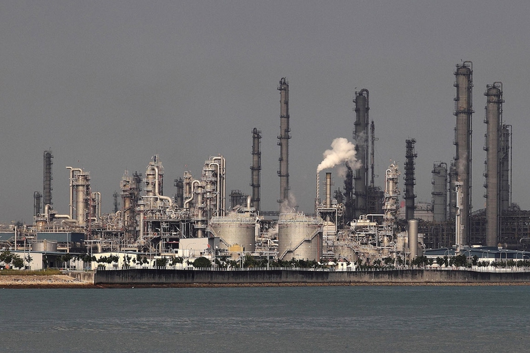petrolchimico Singapore