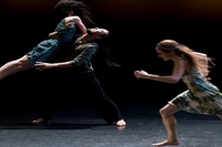 Crossroads to Synchronicity, al Teatro sociale di Como il balletto sulle coincidenze significative