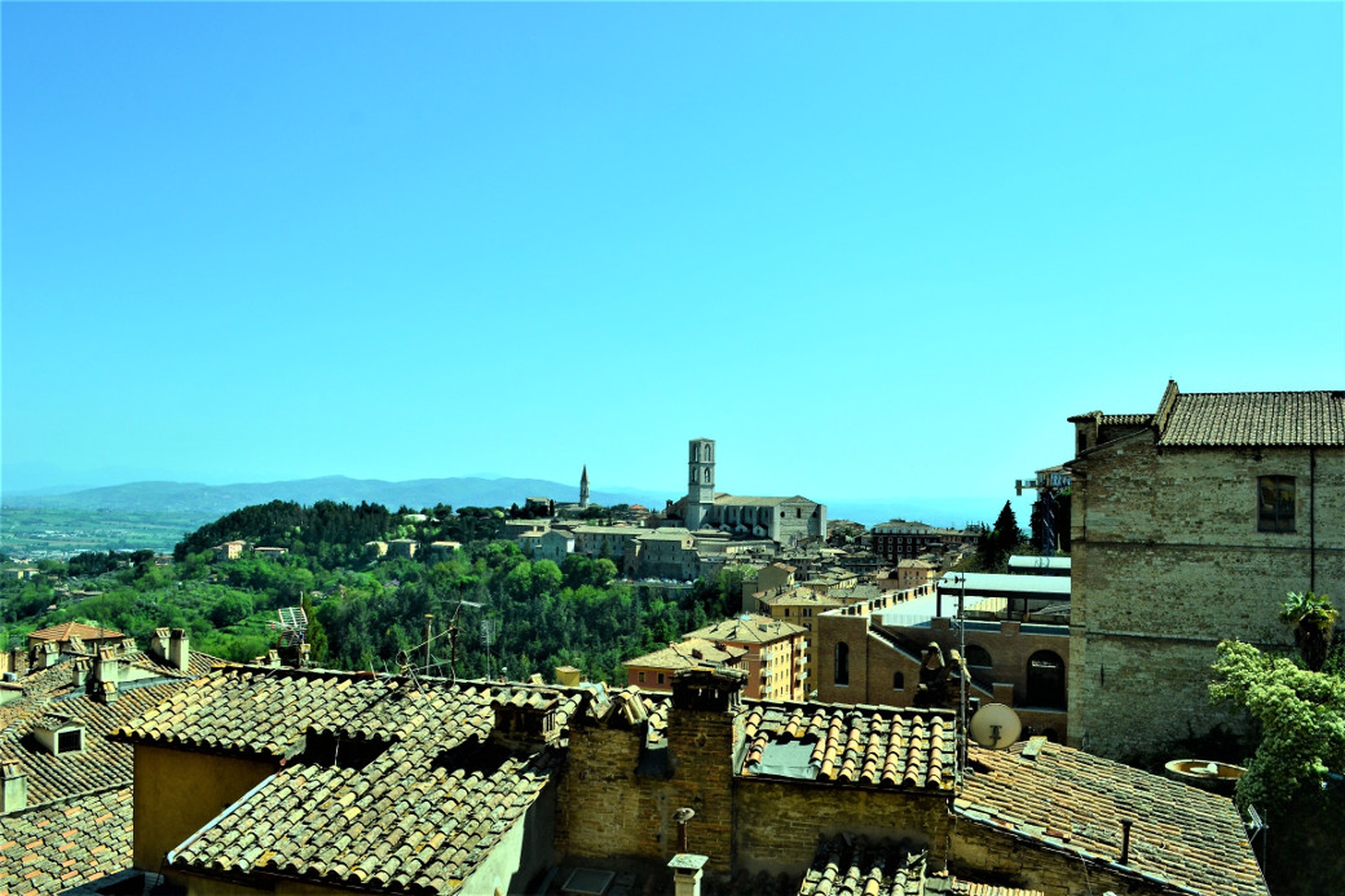 Perugia, un panorama sui tetti della città
