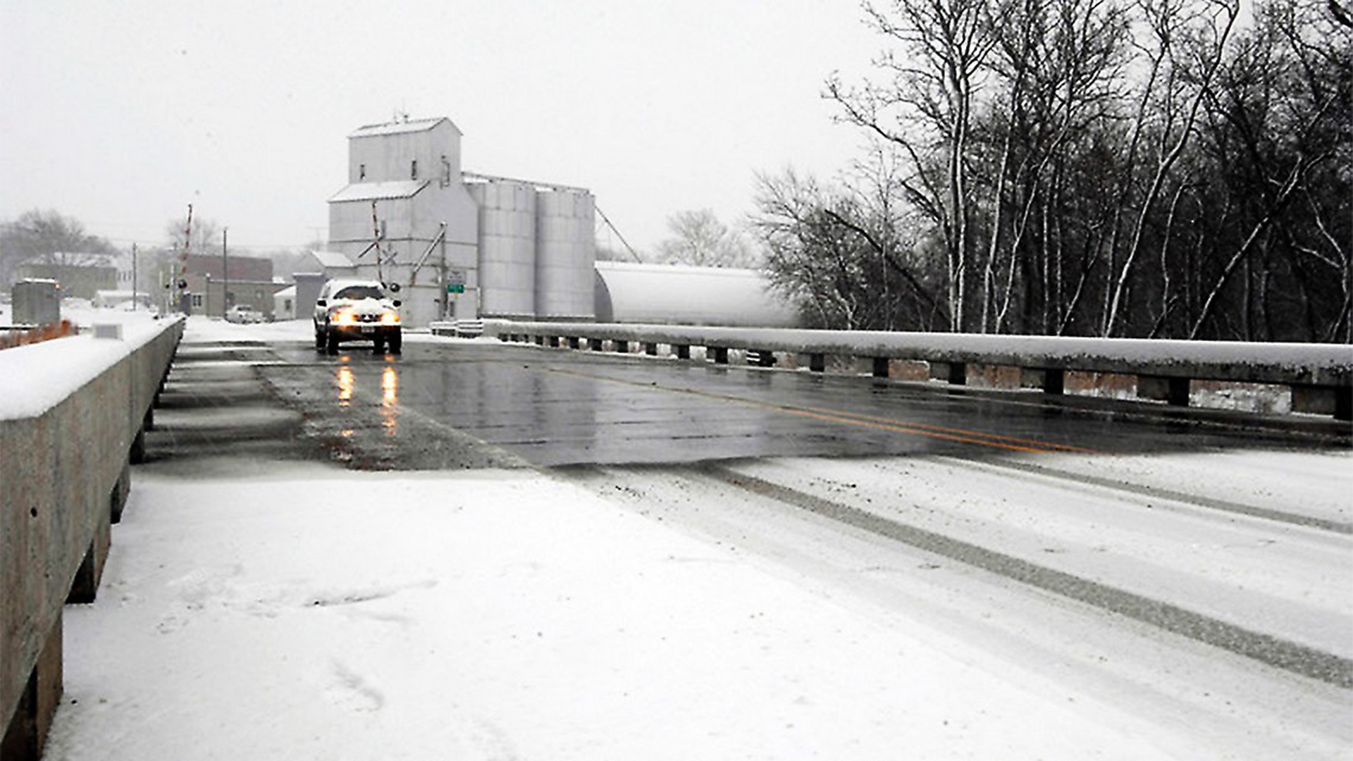 L’asfalto elettrico contrasta ghiaccio e neve, senza danneggiare l’ambiente