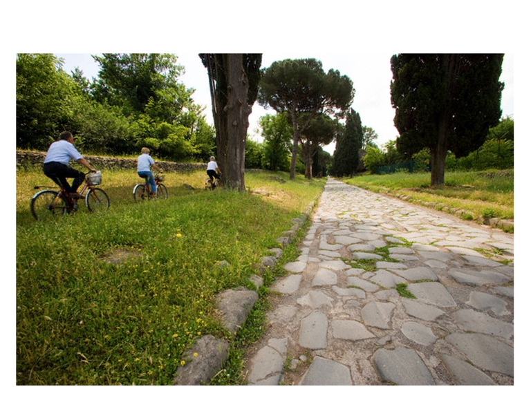 appia antica bicicletta