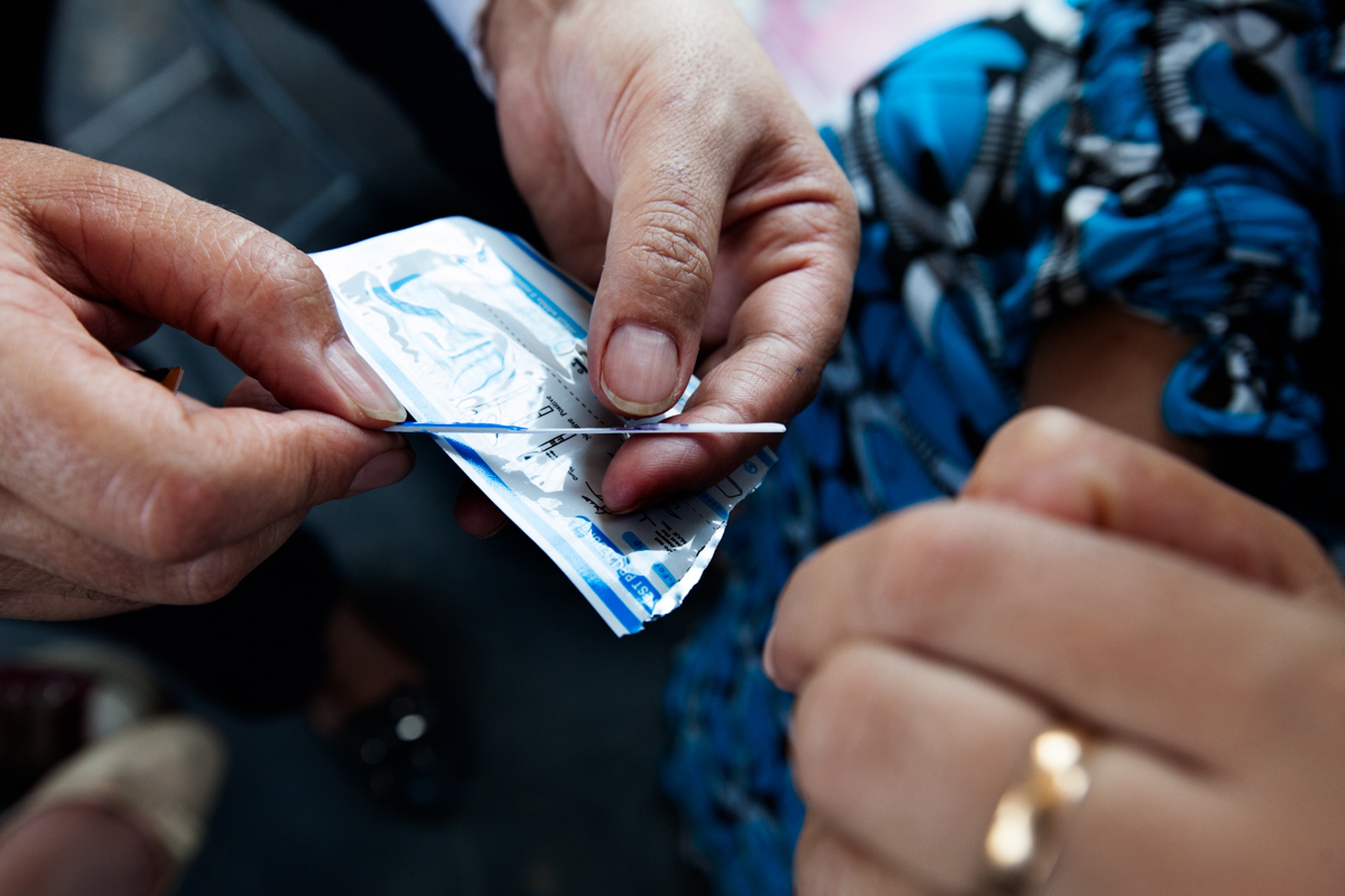 The mobile clinic that helps women fleeing the ISIS