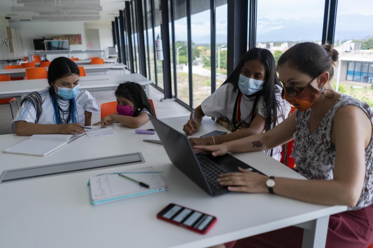 women in science, colombia