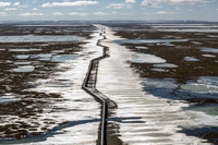 Biden approva un enorme progetto di trivellazione petrolifera in Alaska