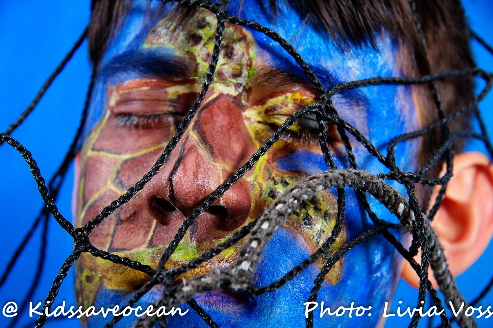 Evento di face painting organizzato da Kids Save Ocean. La tartaruga.