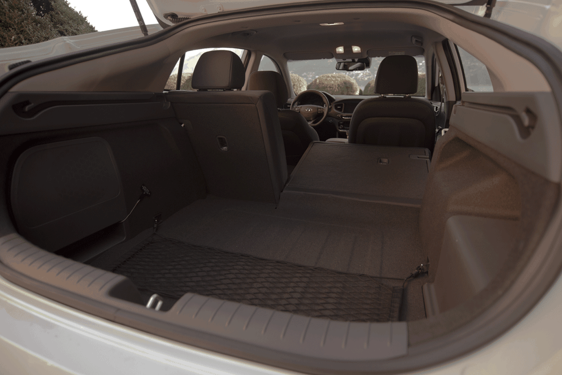 Hyundai Ioniq: le caratteristiche tecniche