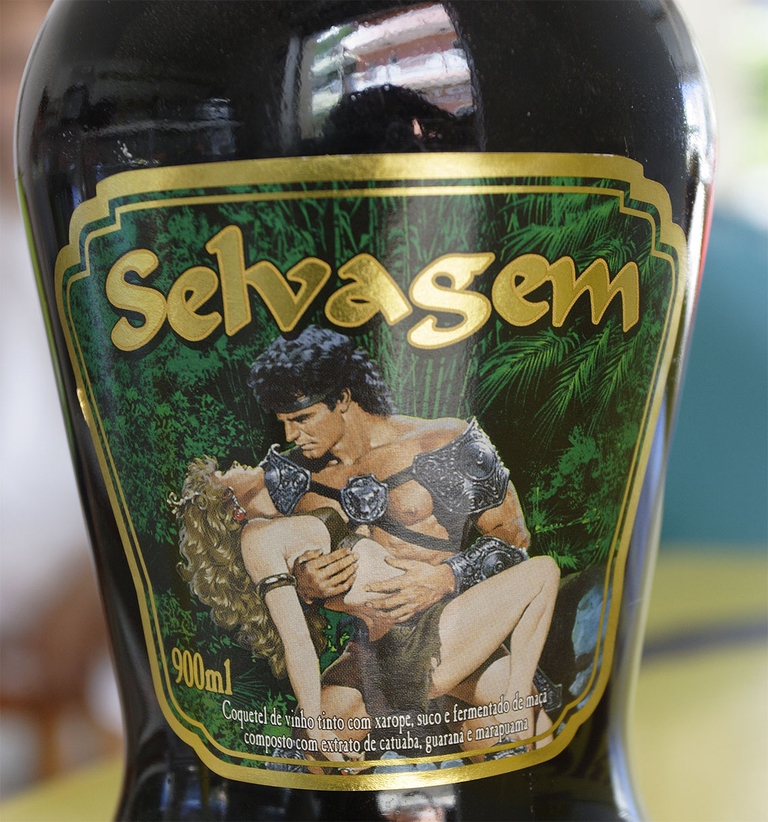 Una popolare bevanda brasiliana a base di piante afrodisiache come guarana e marapuama. (foto di Ricardo Beliel/Brazil Photos/LightRocket via Getty Images)