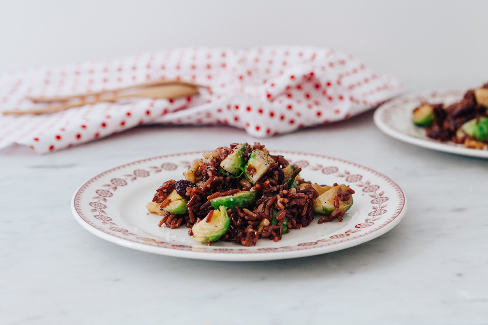 Red rice with Brussels sprouts