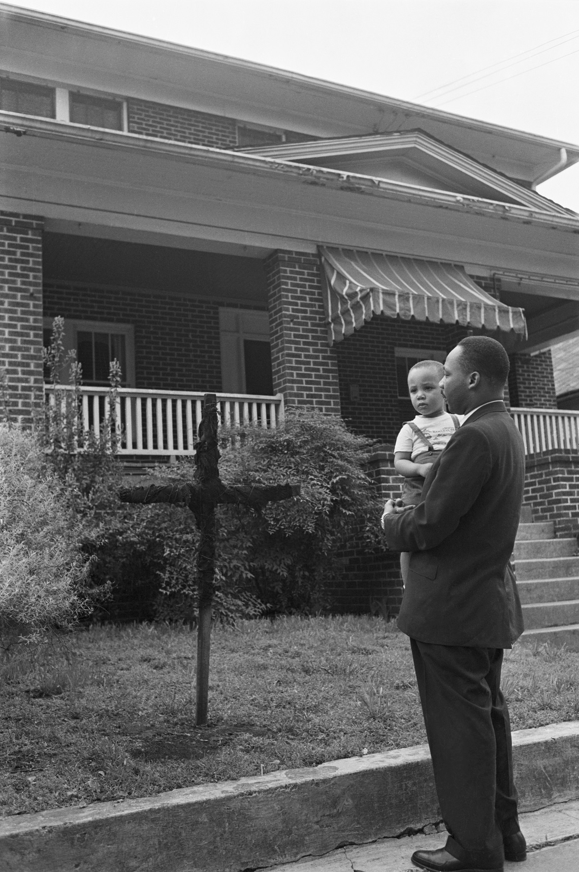 king-croce-fuoco-kkk