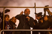 Brasile, l’ex presidente Lula deve andare in prigione in attesa della sentenza d’appello per corruzione