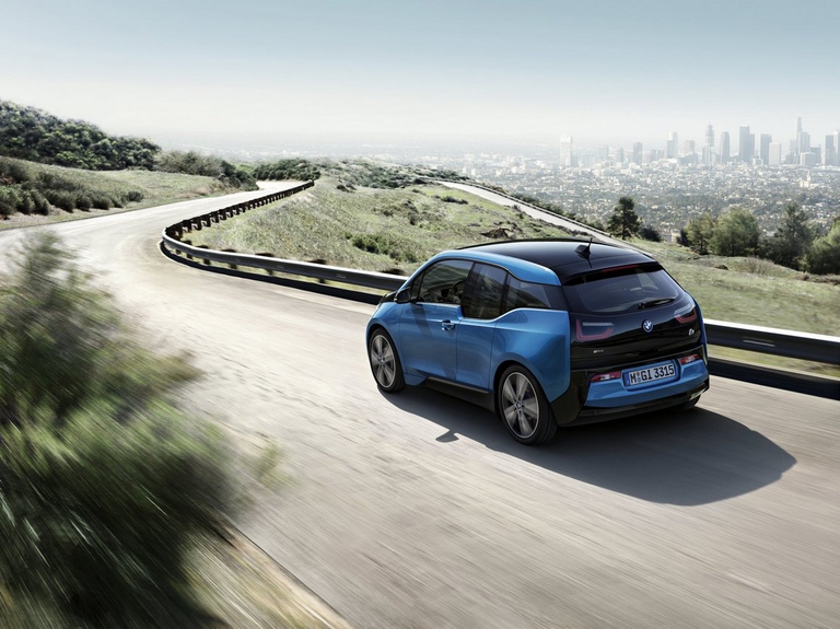 BMWi32016-002