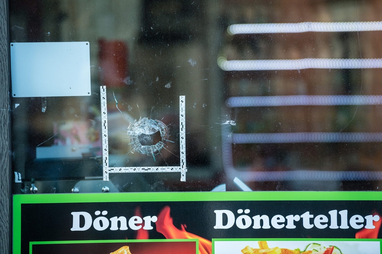 polizia attentato sinagoga Stephan Balliet kebab cimitero halle germania kebab