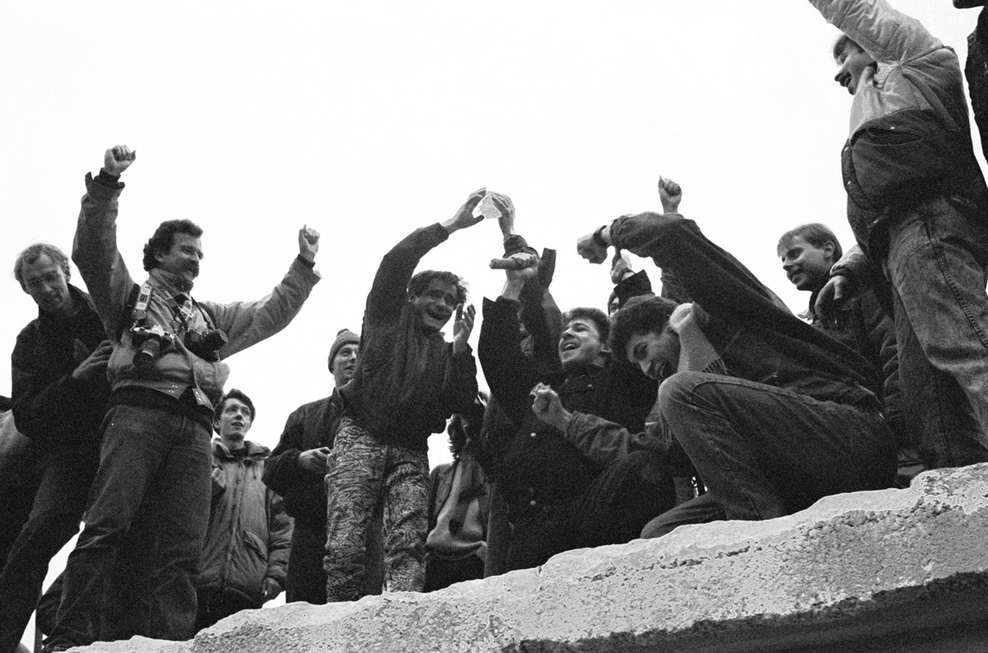 Le foto storiche del muro di Berlino