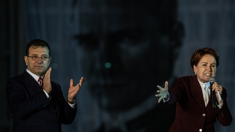 Ekrem Imamoglu e Meral Aksener