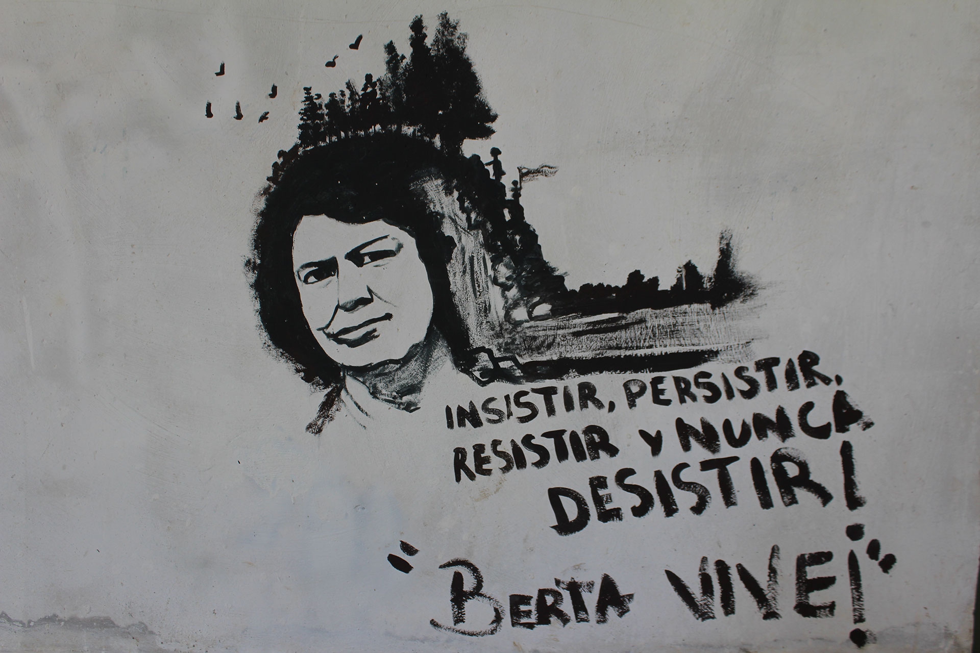Berta Cáceres graffiti