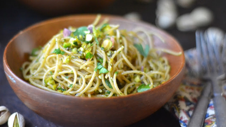 spaghetti granella pistacchio