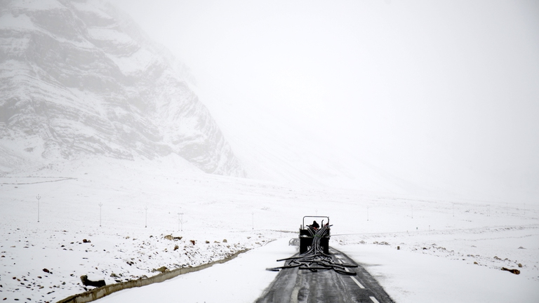 the-ice-builders-documentario