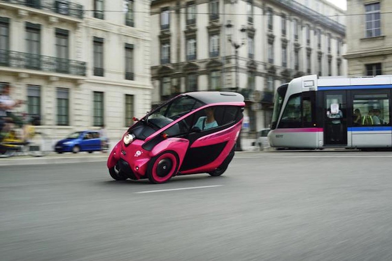 cite lib car sharing grenoble toyota