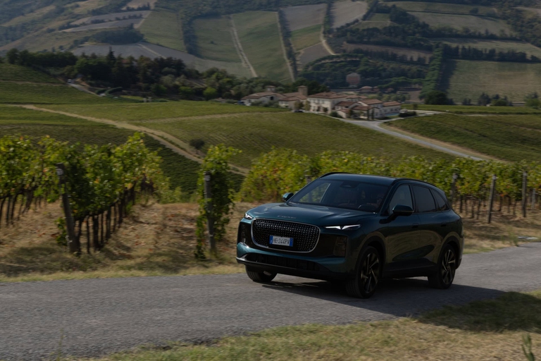 Lepas, L8, ibrida plug-in, test drive