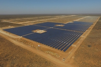 Sudafrica, una centrale solare porterà energia rinnovabile a migliaia di persone