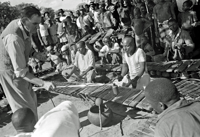 Hugh Tracey ha registrato oltre 35.000 canzoni africane in tutta l'Africa centrale e meridionale 