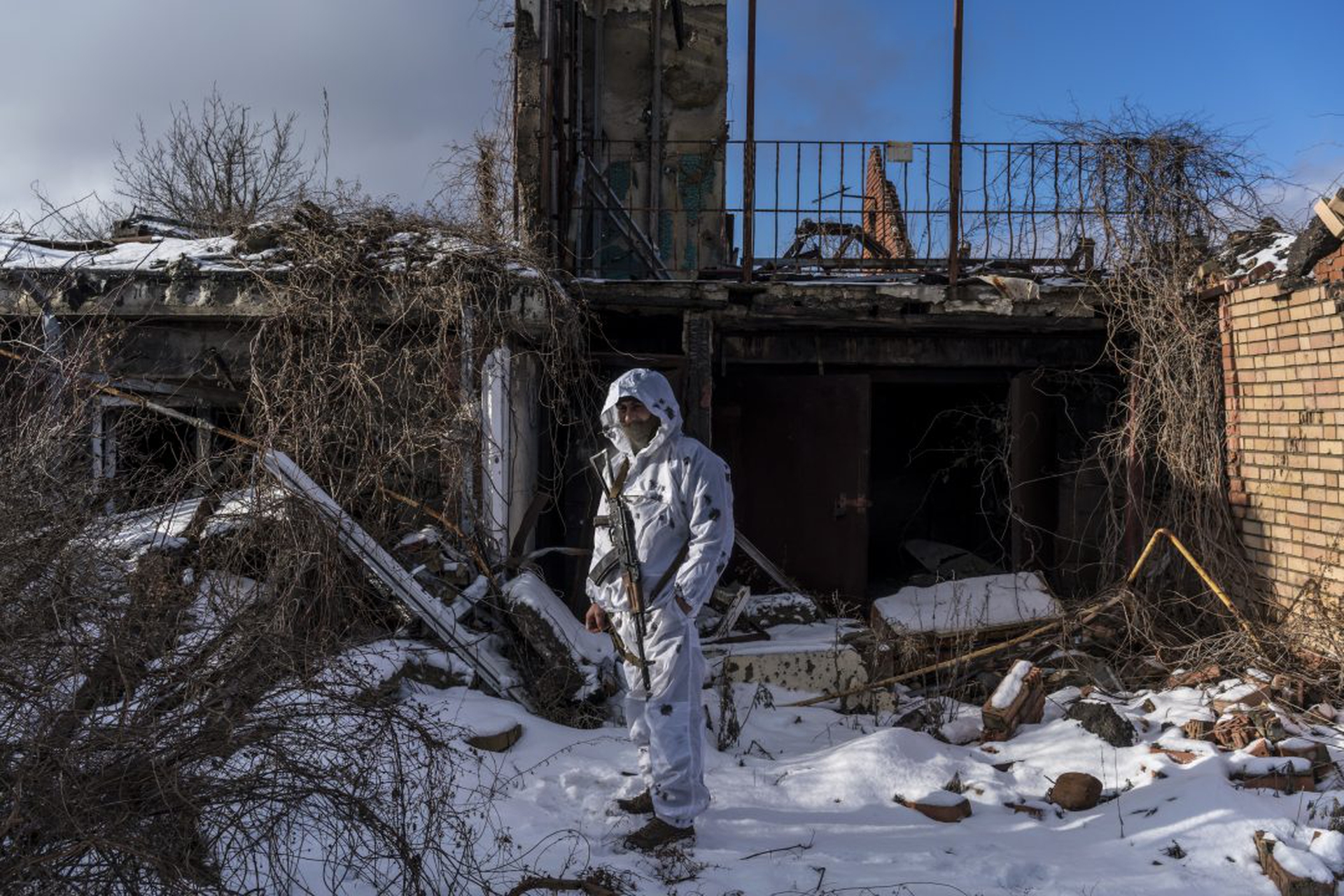 Talks To Defuse Russia-Ukraine Tensions Resolve Little