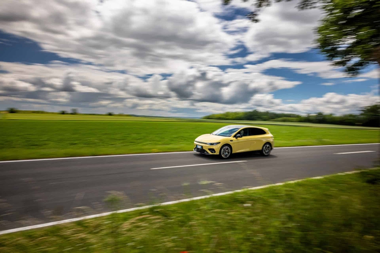 B05, auto elettrica, test drive