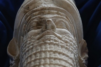 Isis terrorists, antiquity looters