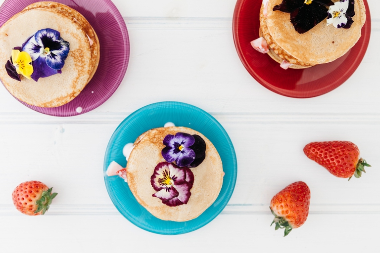 mille foglie con ripieno di fragole e yogurt