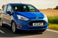 Nuova Ford B-Max: prezzi e consumi ideali per la famiglia