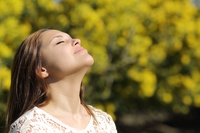 Qualità dell’aria: si respira meglio di 10 anni fa. Ma…