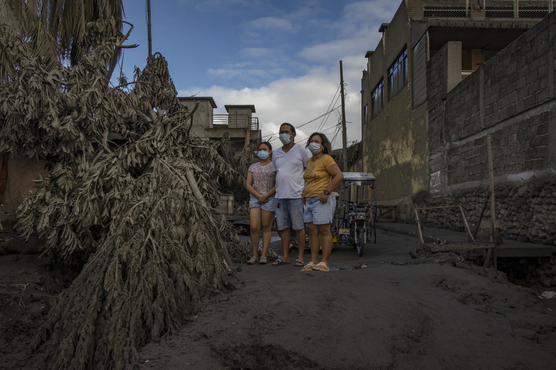 Le foto dell'eruzione del vulcano Taal nelle Filippine