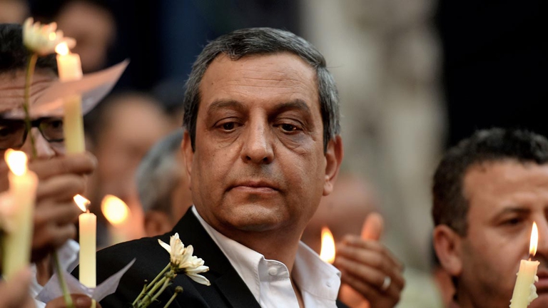 La sentenza contro Yahya Qalash, Khaled el-Balshy e Gamal Abdel Rahim, a cui è possibile fare ricorso, è considerata un ennesimo brutto colpo alla libertà di stampa in Egitto.