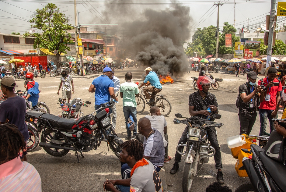 Haiti, La Capitale Paralizzata Da Una Battaglia Tra Bande Criminali