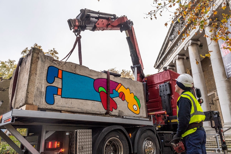 Tanti eventi e installazioni artistiche inaugurano il 9 novembre in diverse città, per celebrare il trentennale dalla caduta del muro di Berlino