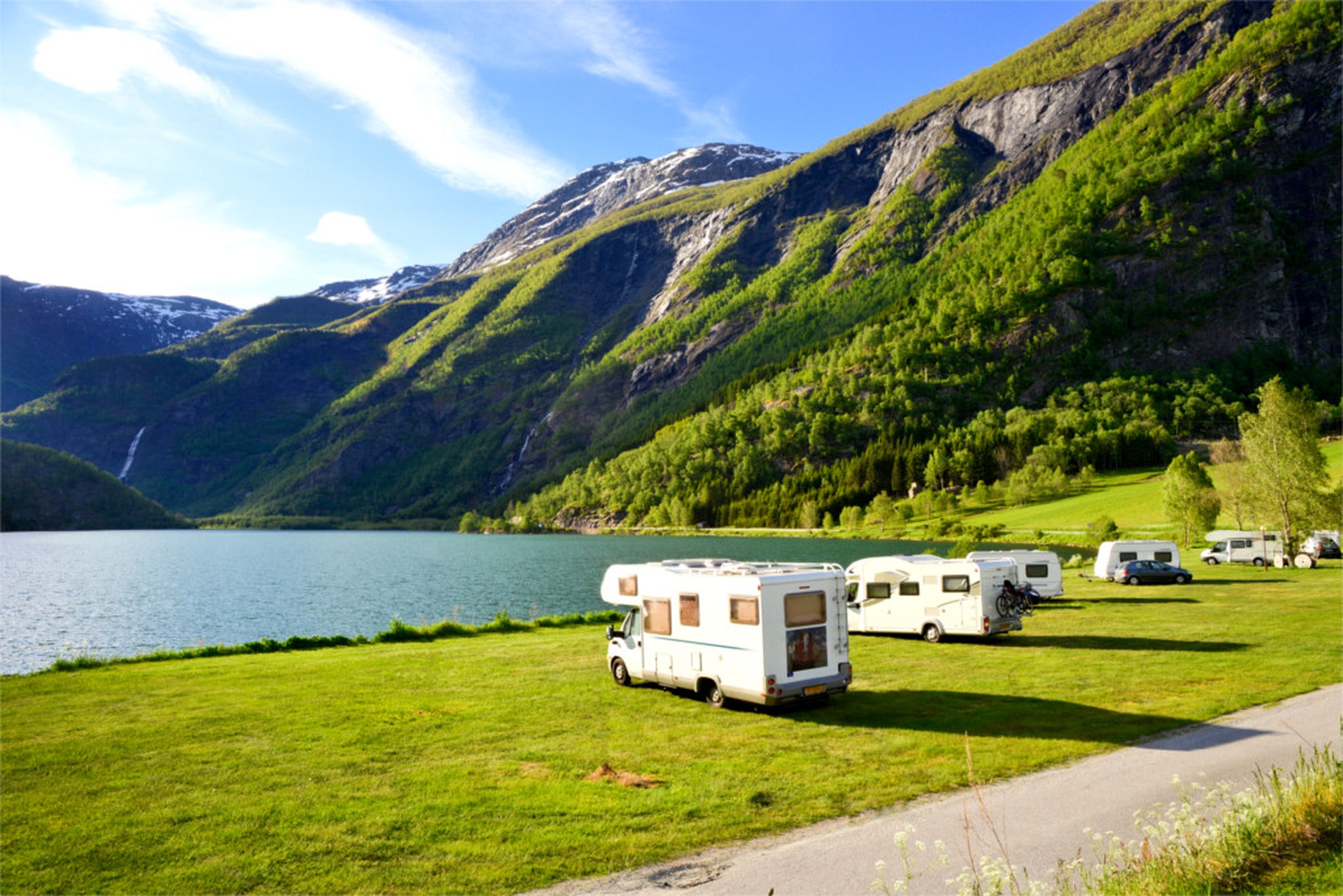 Camper sharing al lago e in montagna