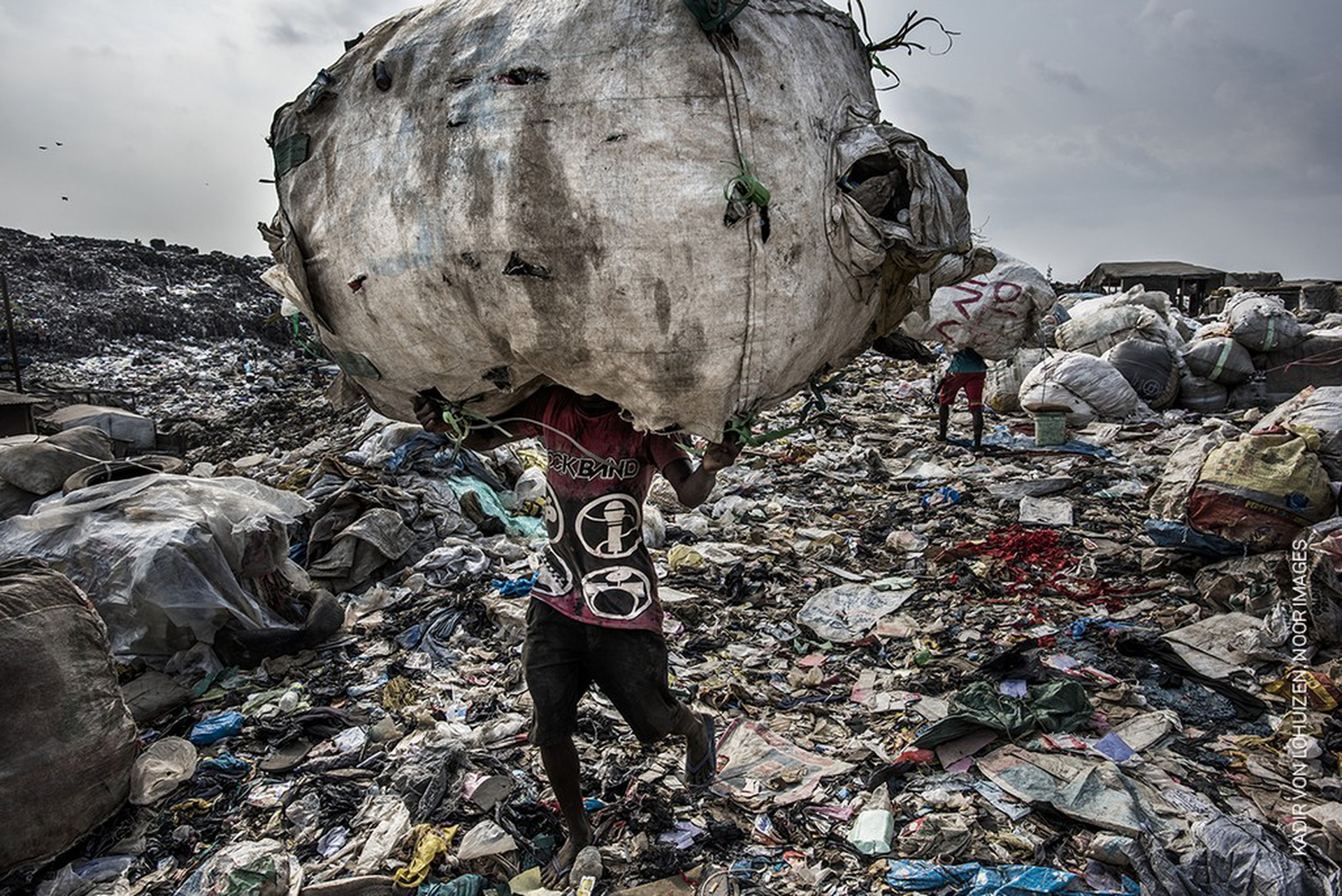 Wasteland, Kadir van Lohuizen – World Press Photo 2018