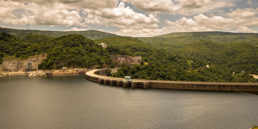 The Kariba Dam is the largest in the world. It could collapse