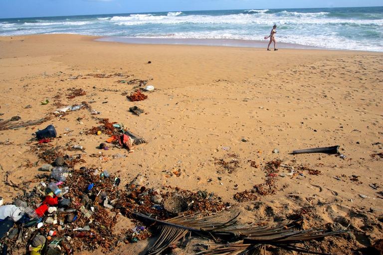 rifiuti-spiaggia