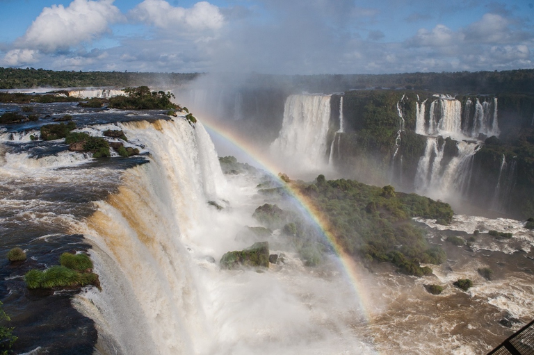 Le cascate dell'Iguazú, nell'omonimo parco nazionale tra Argentina e Brasile