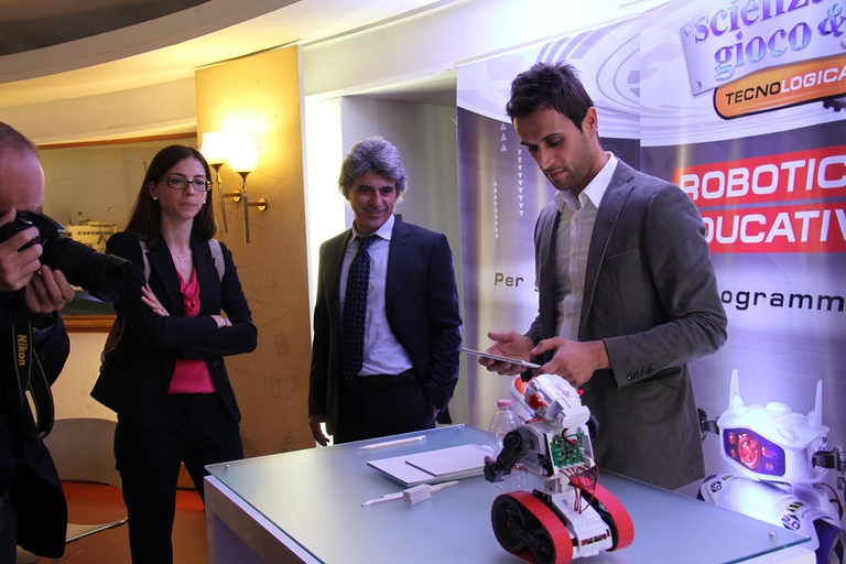 Una demo di Evolution Robot all evento A scuola di coding organizzato da Clementoni al Museo della Scienza e della Tecnologia di Milano