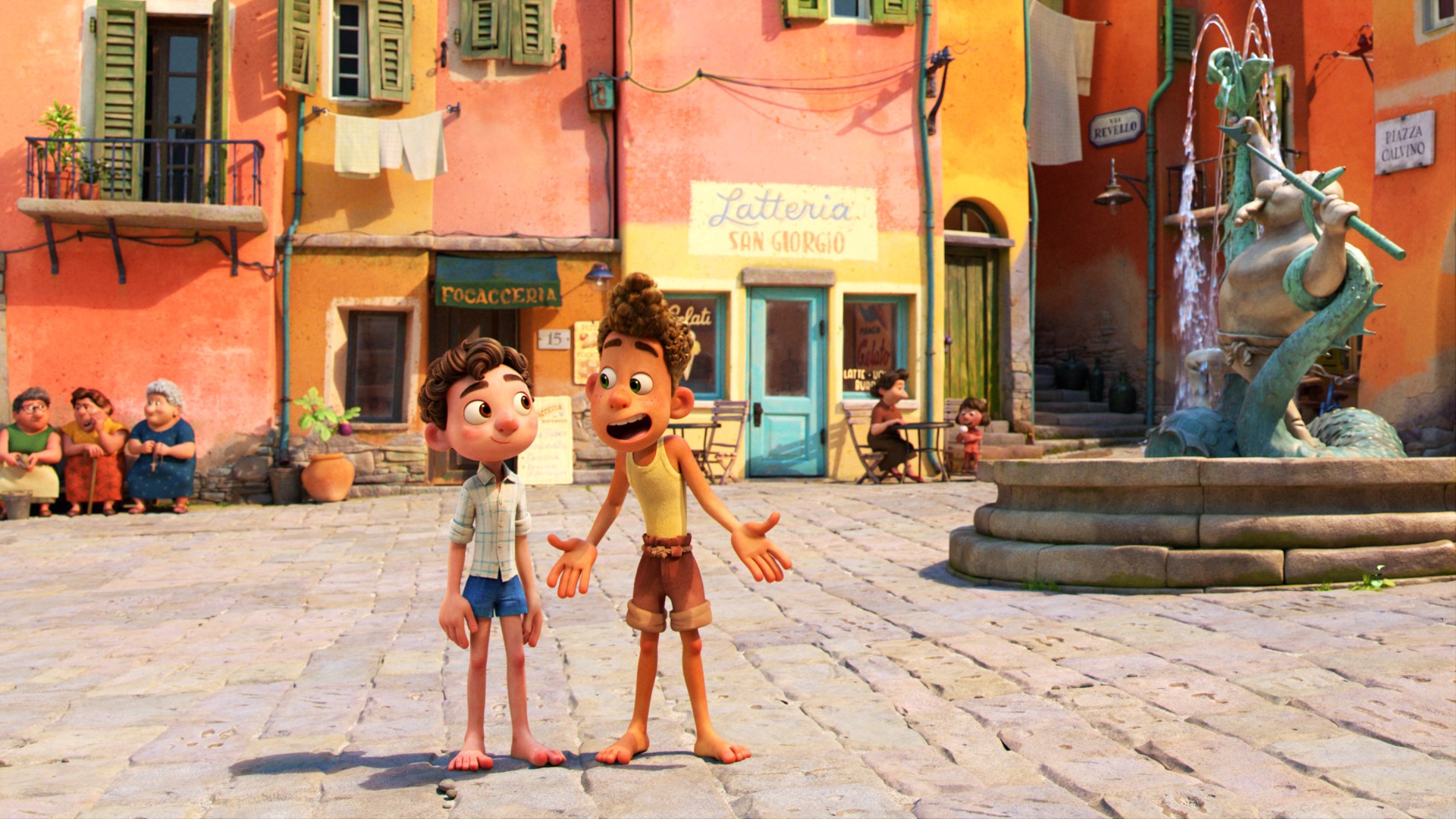 La piazza Calvino di Portorosso nel film Luca